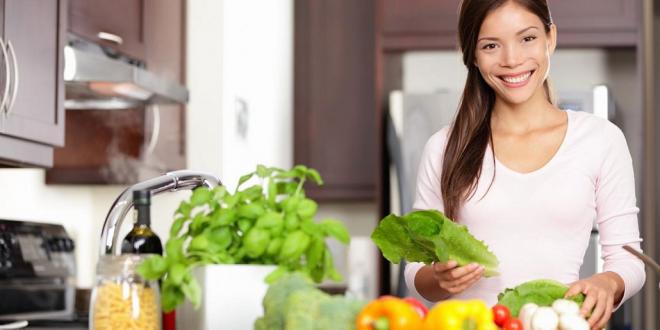 woman cooking